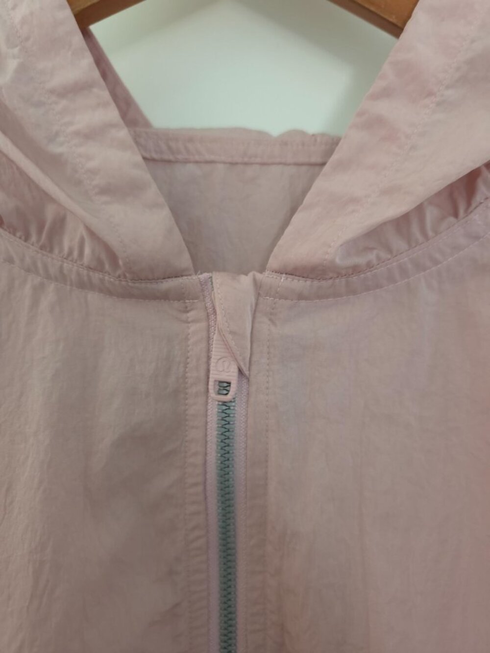 Lululemon Pink Haze Scuba Cropped Water-Repellent Anorak Hooded Jacket Sz 10 - Picture 7 of 14